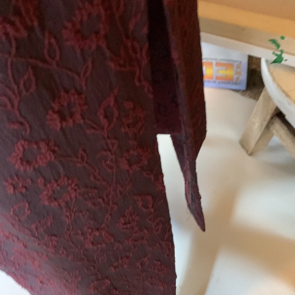 Very Unique JW Skirt - Picture 4 of 8